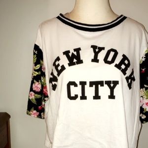 “New York City” floral sleeve crop tee
